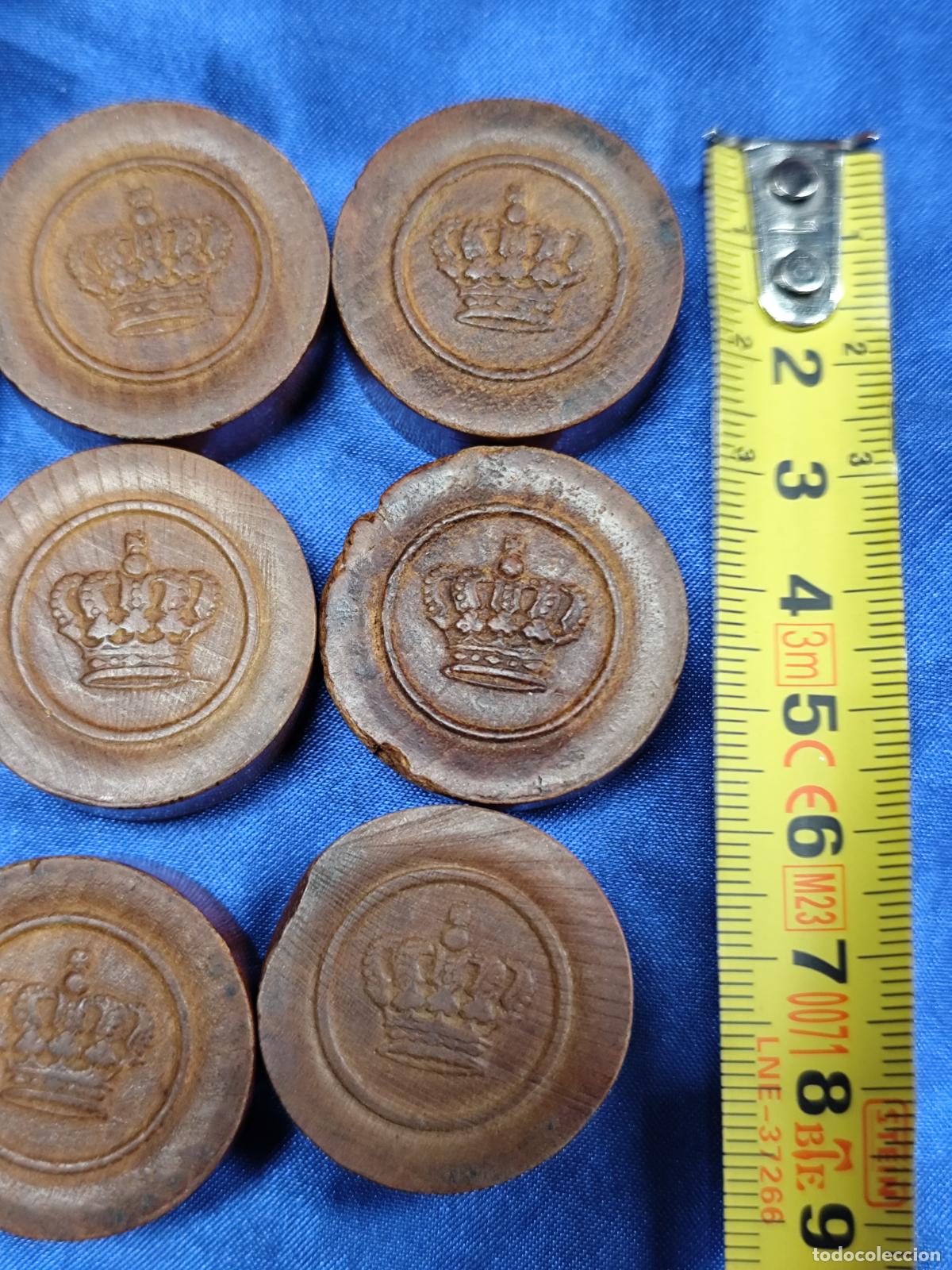 Juegos de mesa: ANTIGUO JUEGO DE DAMAS EN MADERA CON CORONA - Foto 10