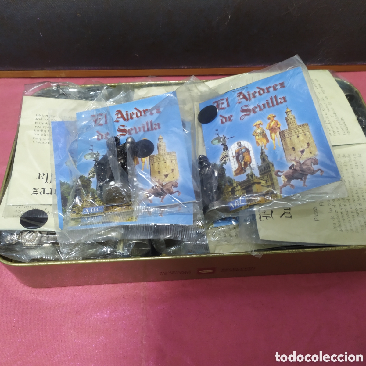 Juegos de mesa: Lote 31 figuras del ajedrez de Sevilla - Foto 2