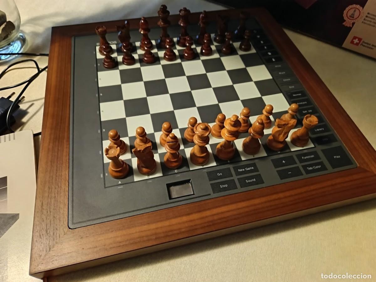 Juegos de mesa: AJEDREZ ELECTRONICO STRATOS - Foto 1
