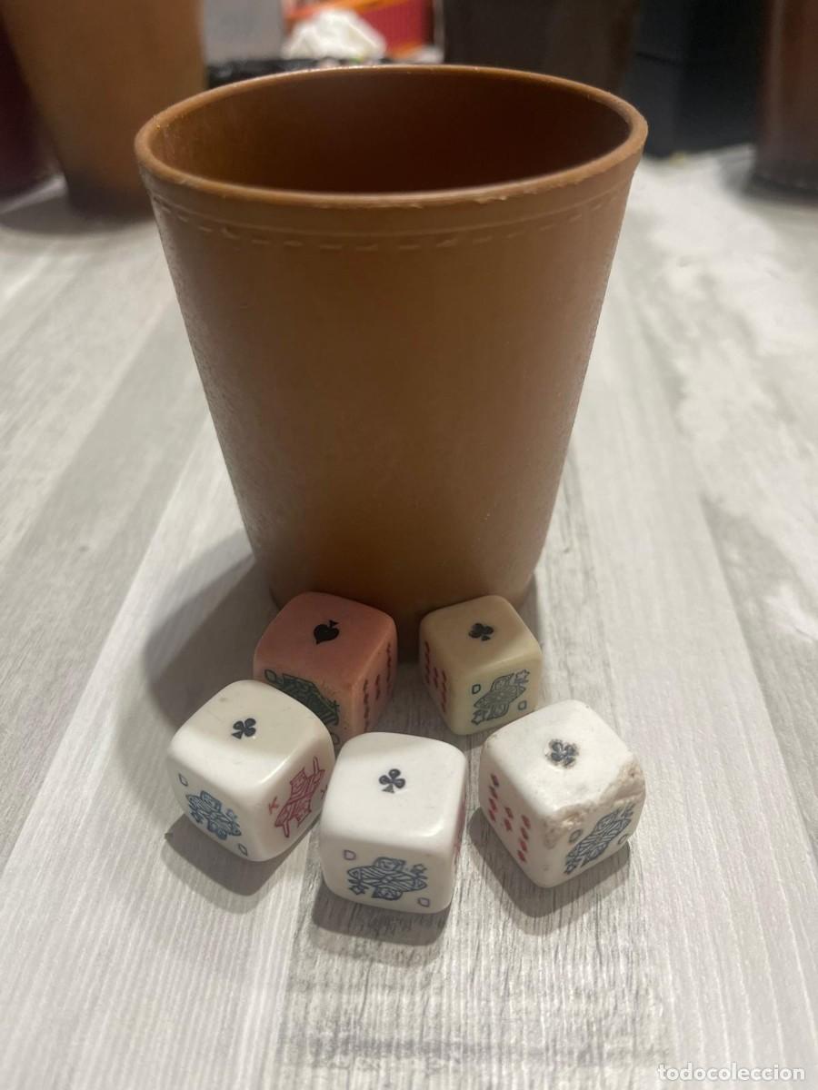 Juegos de mesa: CUBILETE DE PLASTICO 5 DADOS POKER - Foto 6