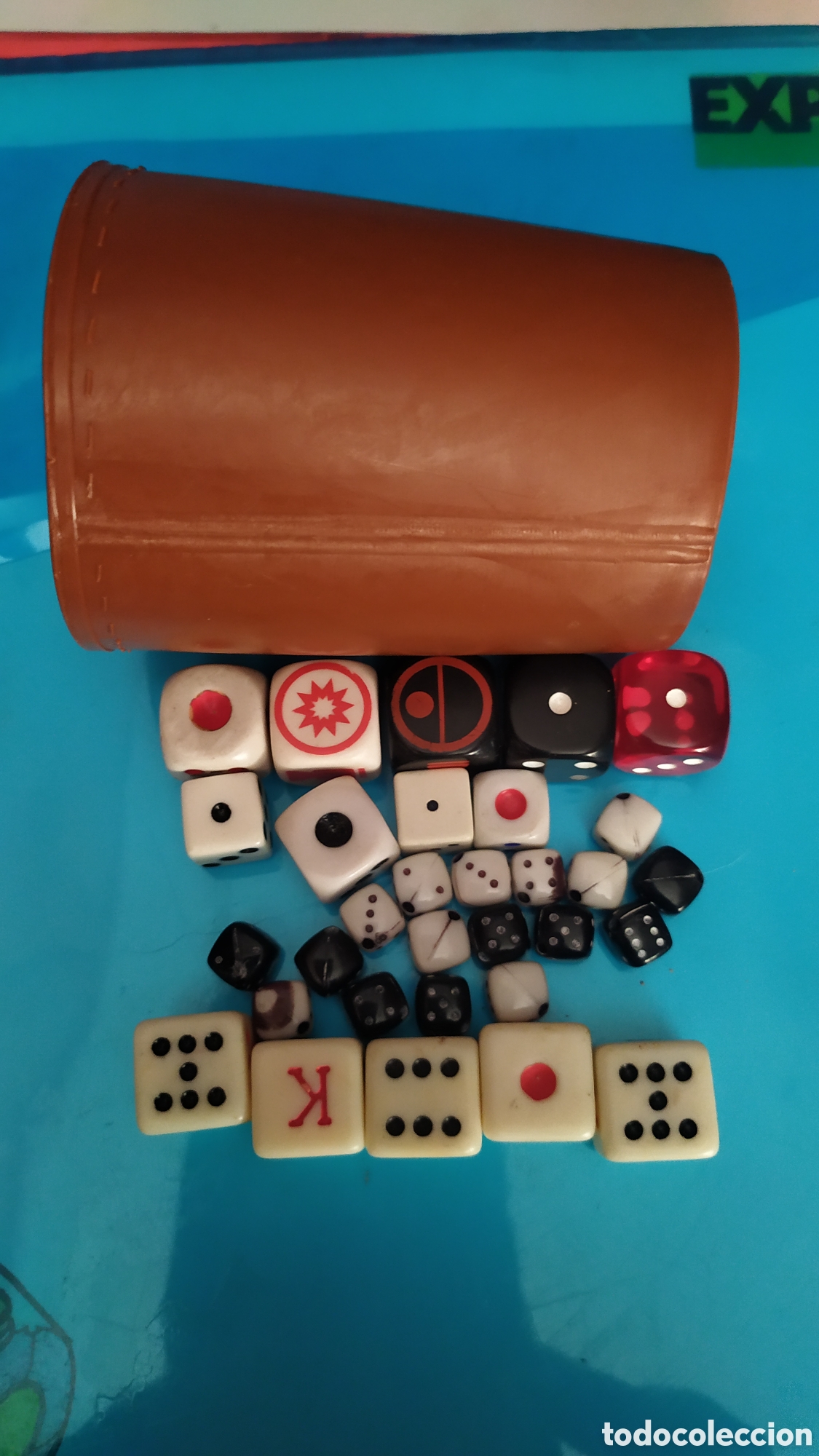 Juegos de mesa: LOTE DE DADOS MAS VASO DE KIRIKI - Foto 1