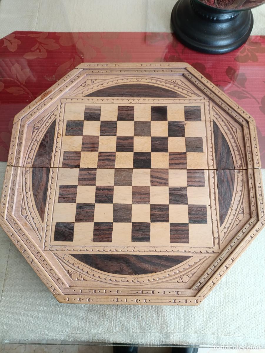 Juegos de mesa: MALETIN MADERA TALLADA AJEDREZ Y BACKGAMMON - Foto 2