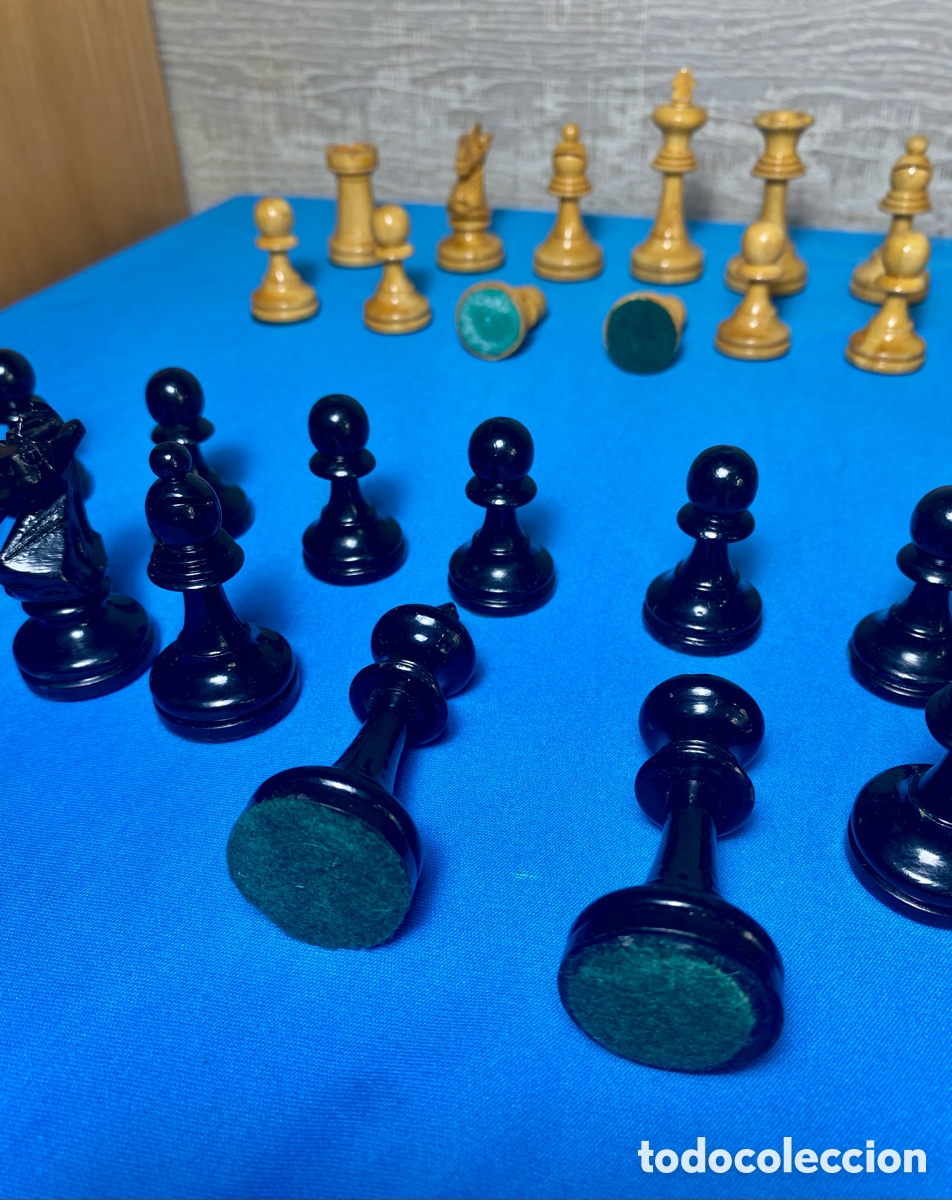 Juegos de mesa: Piezas antiguas de ajedrez de madera - Foto 5