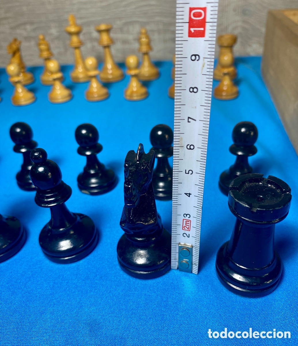 Juegos de mesa: Piezas antiguas de ajedrez de madera - Foto 7