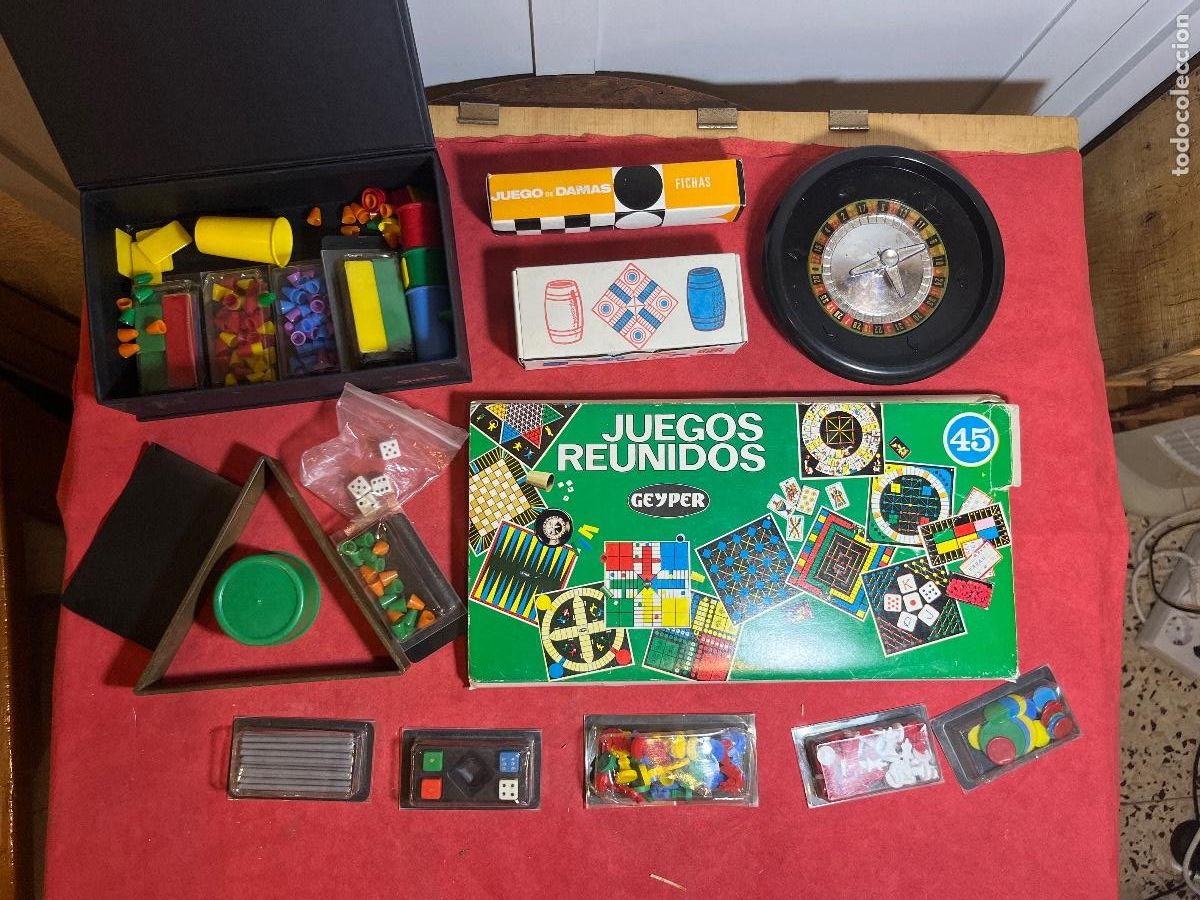 Juegos de mesa: Lote piezas Juegos Reunidos Geyper &ndash; ruleta, fichas, dados, cubiletes, marcadores vintage