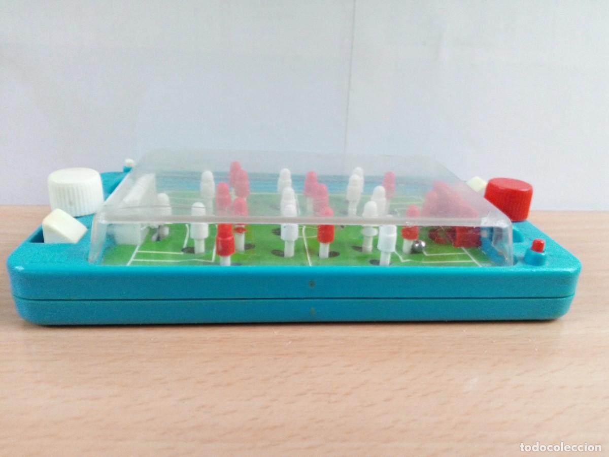 Juegos de mesa: MINI FUTBOLIN DE KIOSCO A&Ntilde;OS 70 - Foto 2