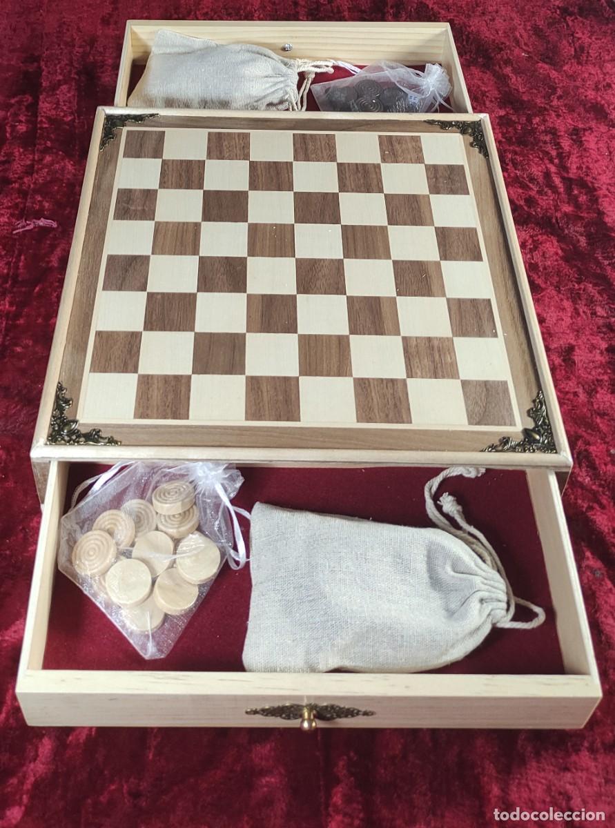 Juegos de mesa: Ajedrez de madera y Damas - Foto 1