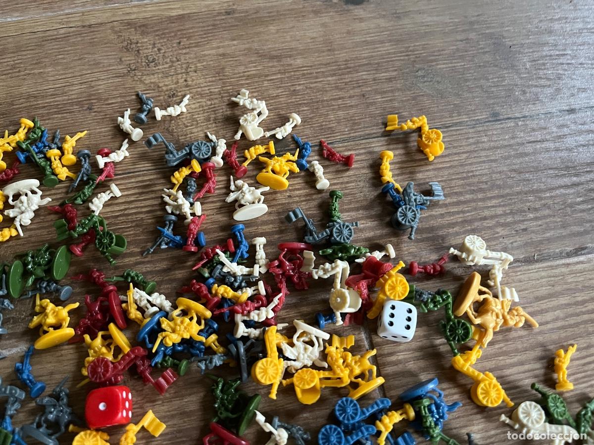 Juegos de mesa: LOTE DE FIGURAS DE DIFERENTES EJ&Eacute;RCITOS DEL RISK - Foto 4
