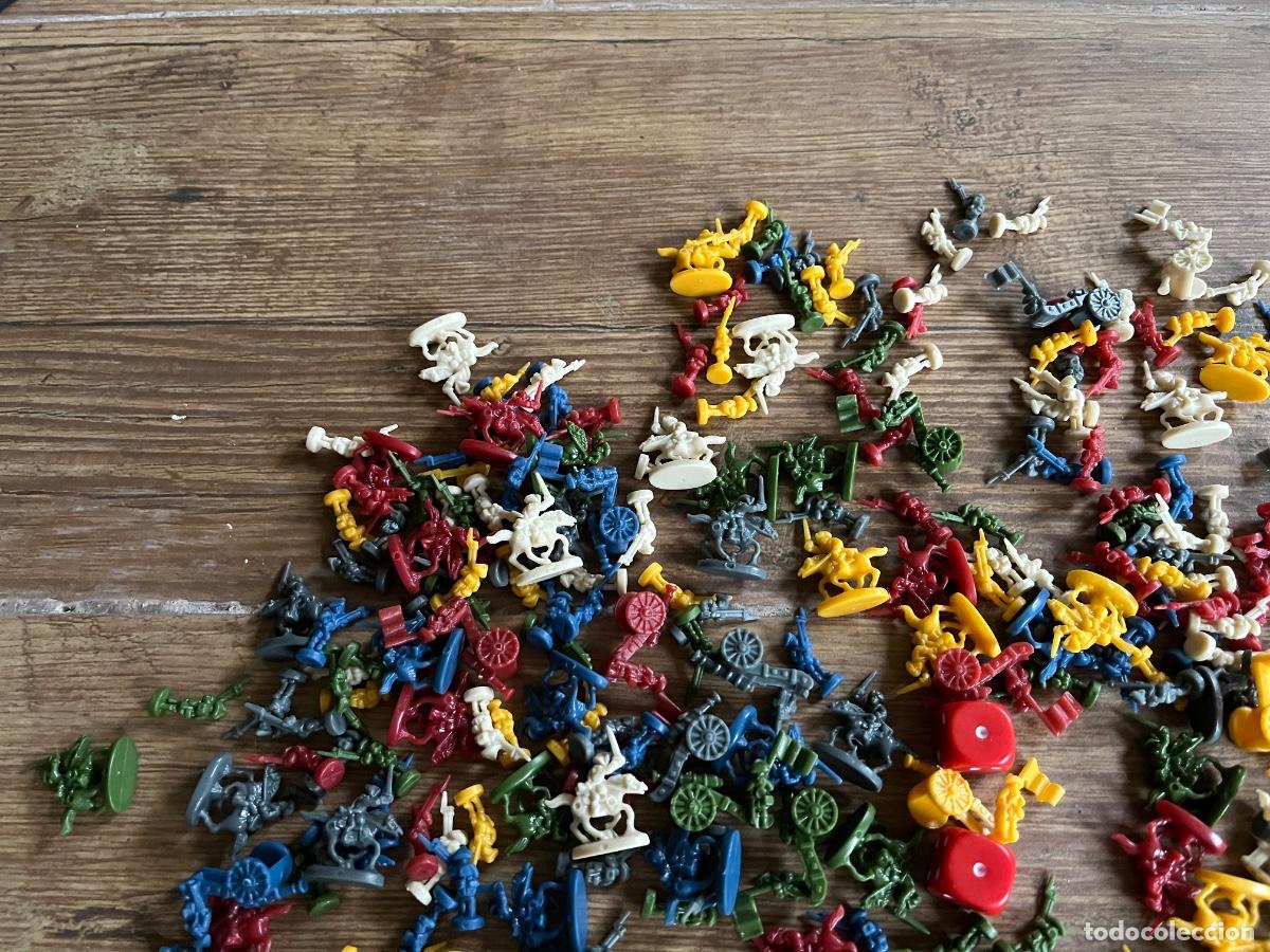 Juegos de mesa: LOTE DE FIGURAS DE DIFERENTES EJ&Eacute;RCITOS DEL RISK - Foto 5