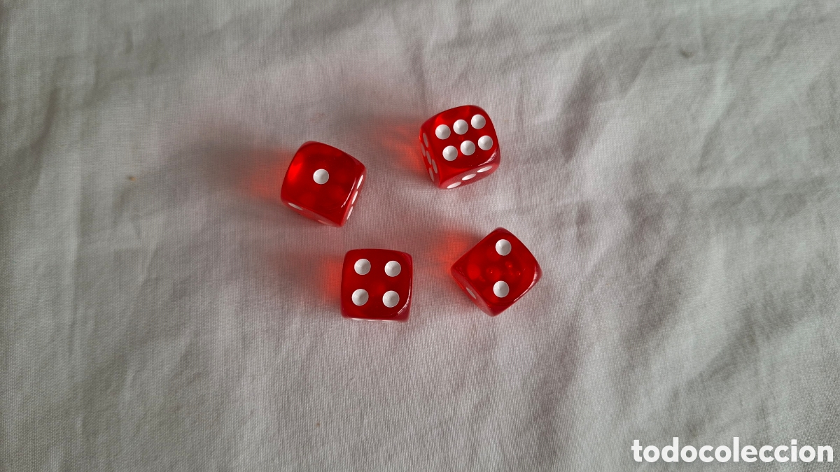 Juegos de mesa: 4 DADOS ROJOS transl&uacute;cidos - Foto 2