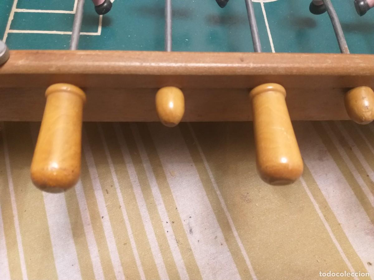 Juegos de mesa: futbolin de madera a&ntilde;os 50 - Foto 3