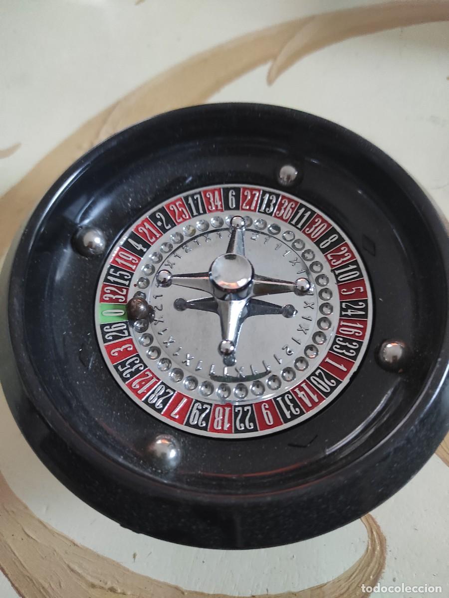 Juegos de mesa: Ruleta de juego con bola - Foto 1