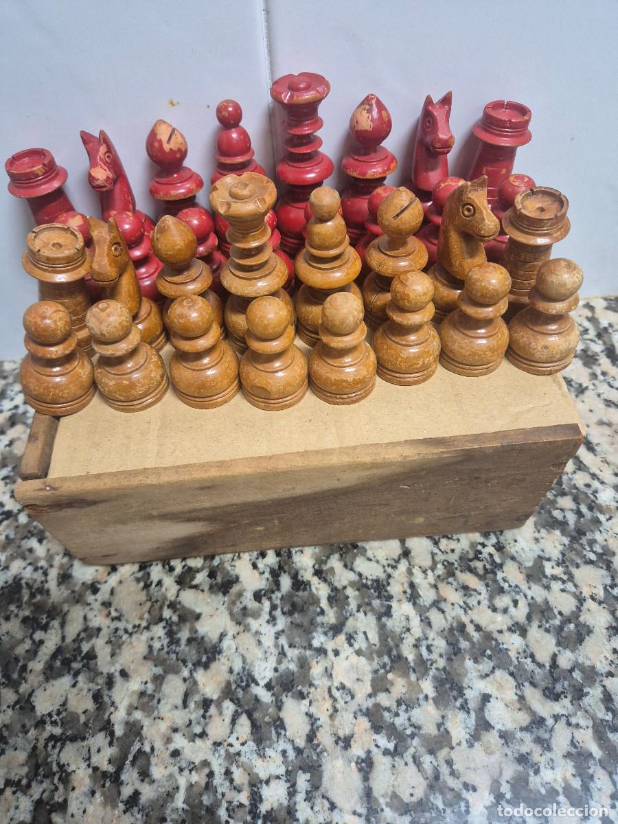 Juegos de mesa: ANTIGUO JUEGO AJEDREZ DE MADERA CON CAJA. - Foto 3