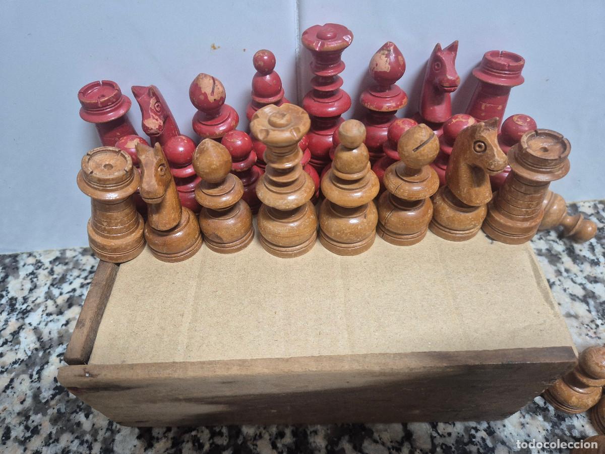 Juegos de mesa: ANTIGUO JUEGO AJEDREZ DE MADERA CON CAJA. - Foto 4