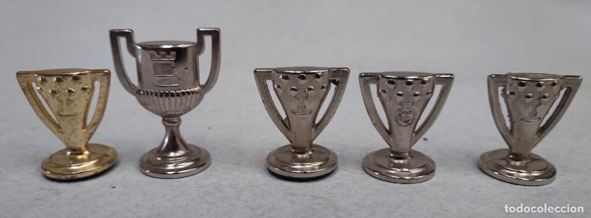 Juegos de mesa: LOTE DE 13 FIGURAS DE AJEDREZ DEL REAL MADRID - Foto 2