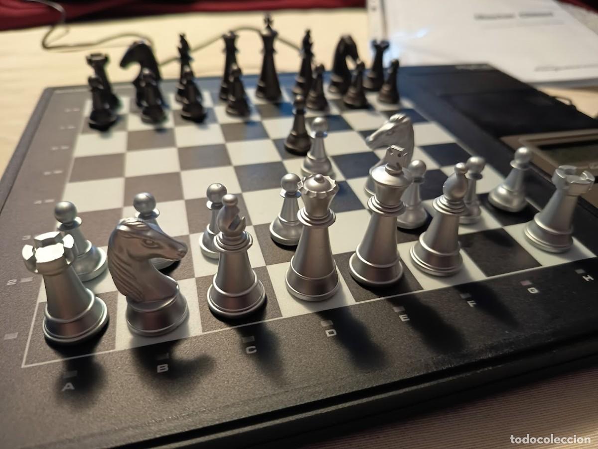 Juegos de mesa: AJEDREZ ELECTRONICO MEPHISTO MASTER CHESS ELO 2400 - Foto 1