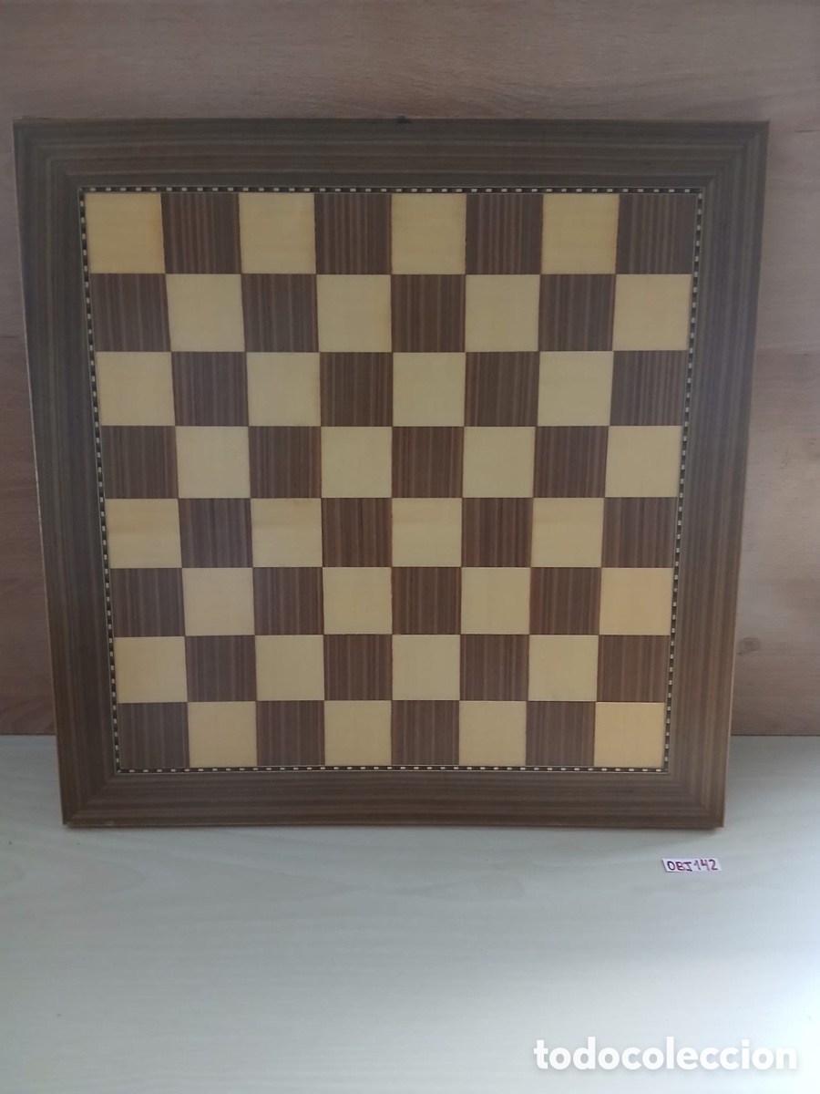 Juegos de mesa: Antiguo tablero de ajedrez - Foto 1