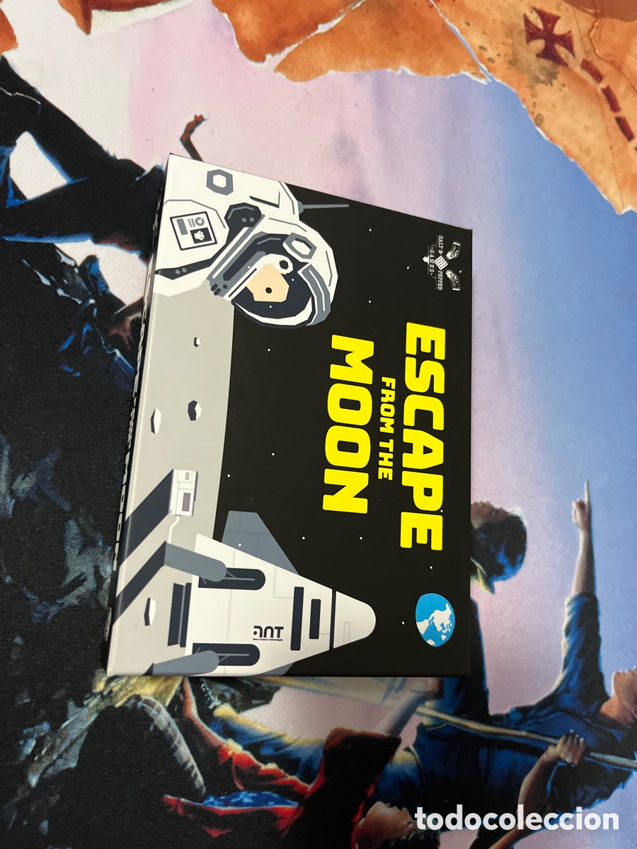 Juegos de mesa: Escape from the moon English version only cards - Foto 1