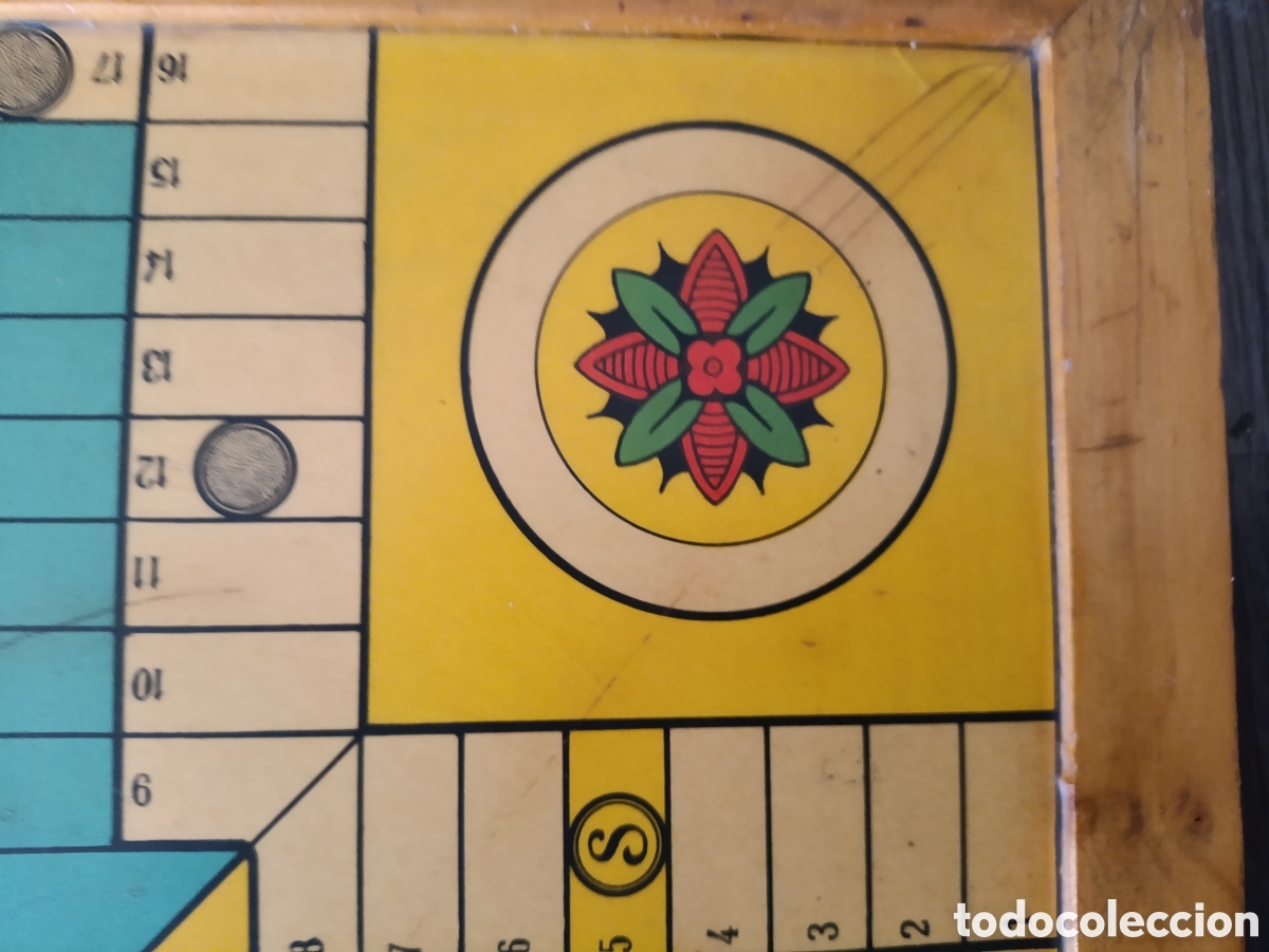 Juegos de mesa: Antiguo tablero de parch&iacute;s y damas - Foto 4
