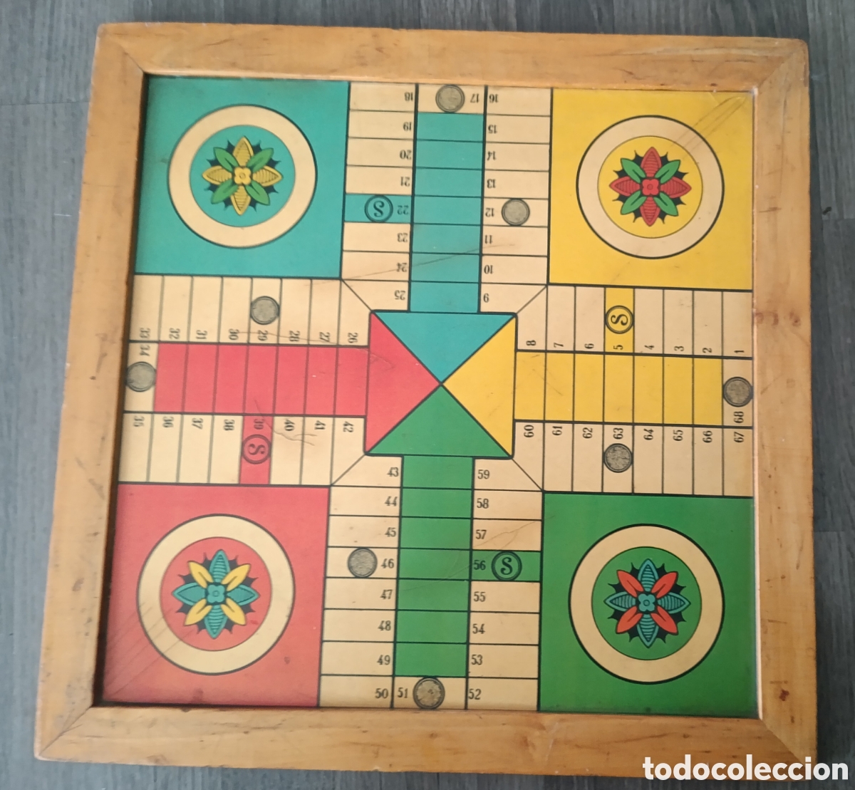 Juegos de mesa: Antiguo tablero de parch&iacute;s y damas - Foto 1