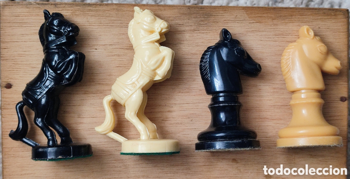 Juegos de mesa: Lote 3 juegos completos de piezas de ajedrez. - Foto 1