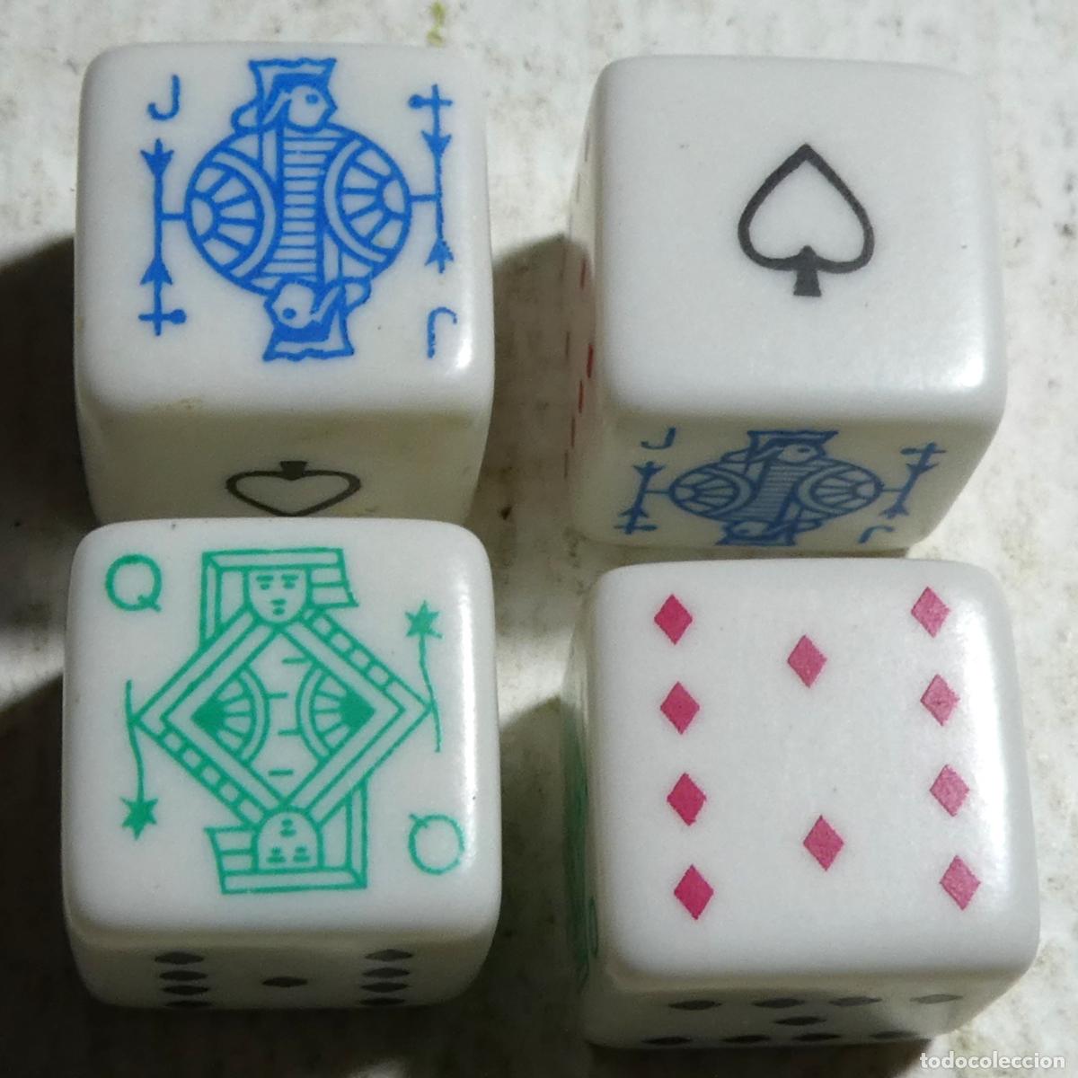 Juegos de mesa: lote de 4 dados de p&oacute;ker - Foto 1