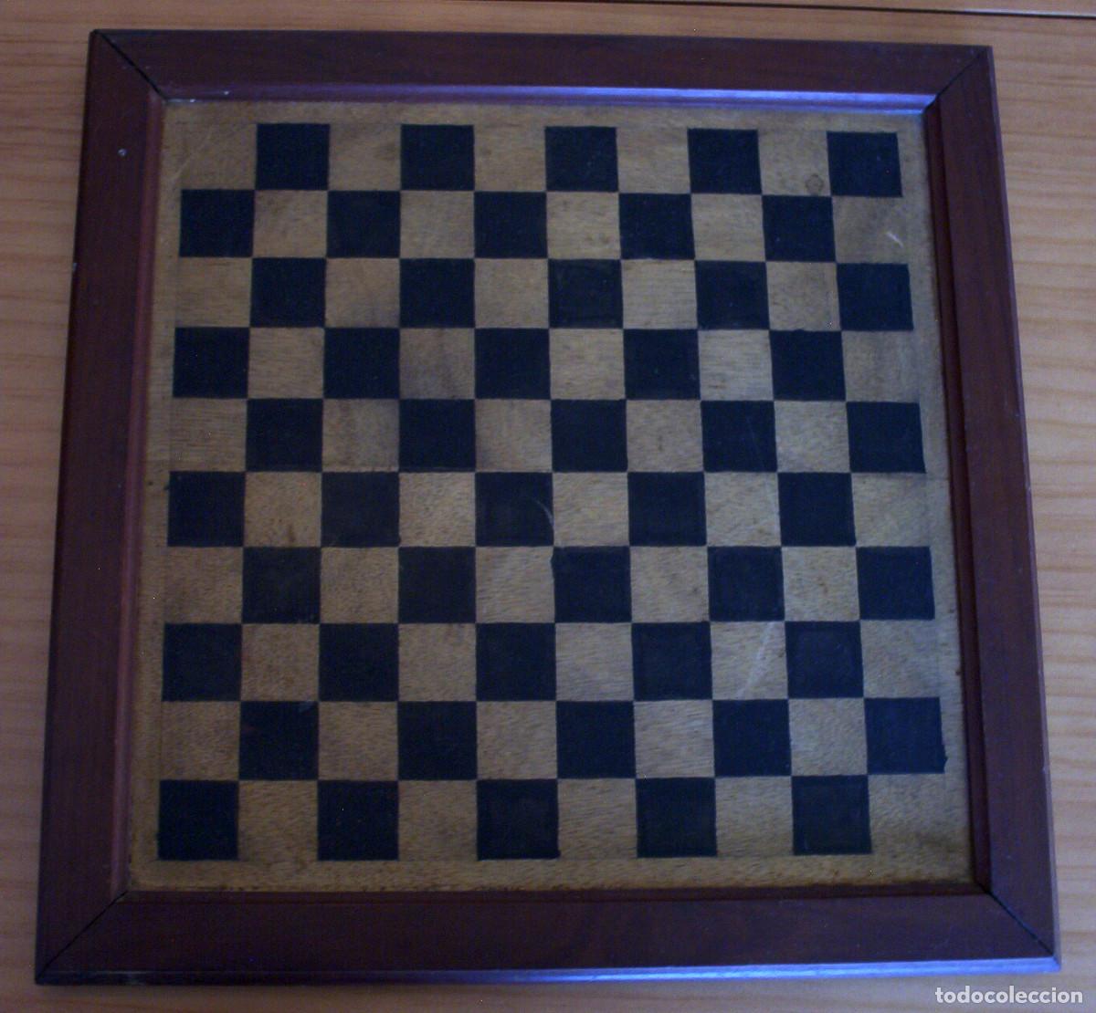 Juegos de mesa: TABLERO DE AJEDREZ Y DE DAMAS - DE MADERA - Foto 1