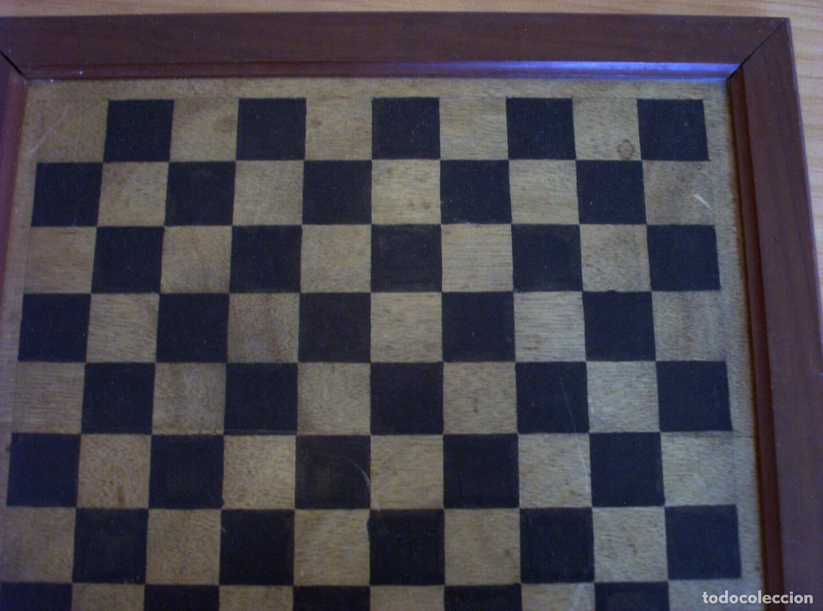 Juegos de mesa: TABLERO DE AJEDREZ Y DE DAMAS - DE MADERA - Foto 2