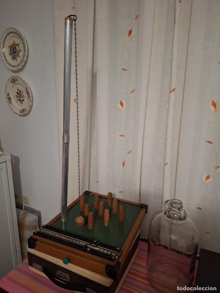 Brettspiele: C52 - Antiguo juego de bolos de mesa brit&aacute;nico.