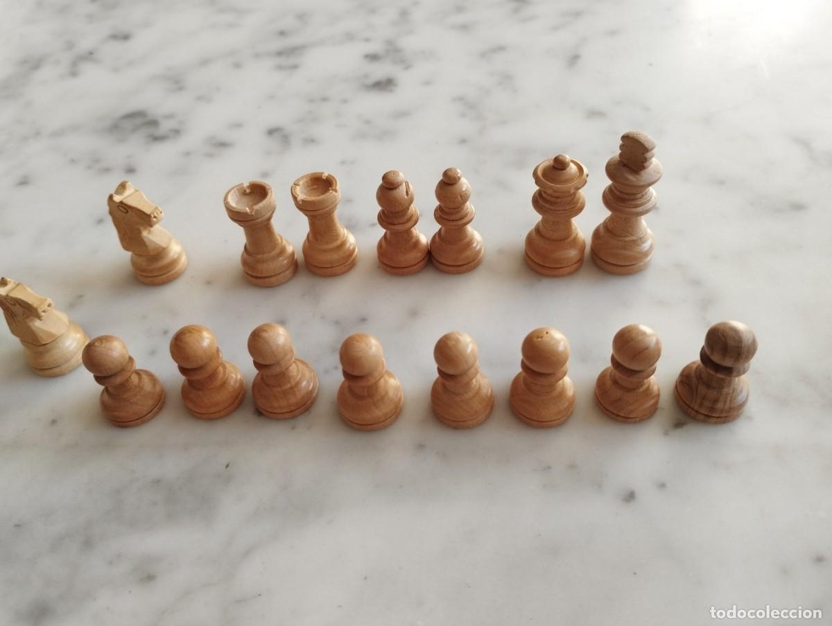Juegos de mesa: TABLERO DE AJEDREZ DE MADERA PLEGABLE - Foto 2