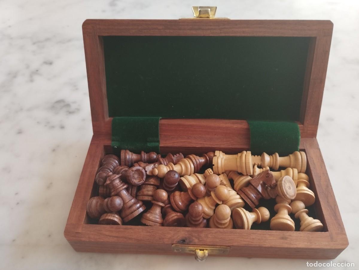 Juegos de mesa: TABLERO DE AJEDREZ DE MADERA PLEGABLE - Foto 4