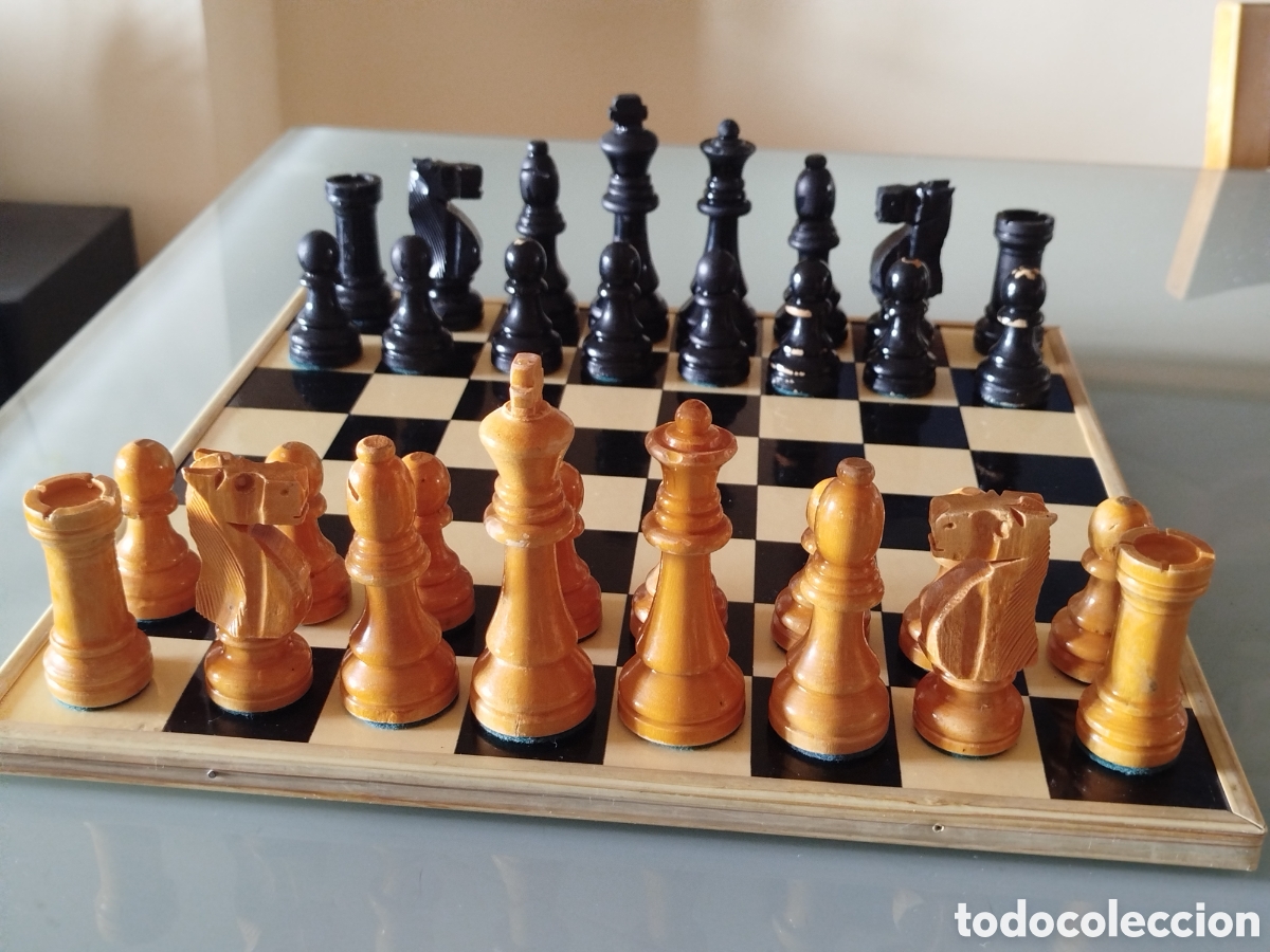 Juegos de mesa: Ajedrez de madera de los a&ntilde;os 70/80 - Foto 1