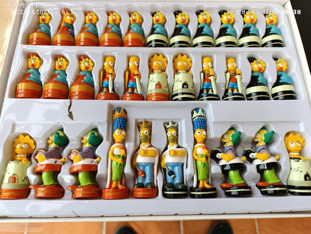 Juegos de mesa: SIMPSONS 3D chess Game ajedrez completo. - Foto 2