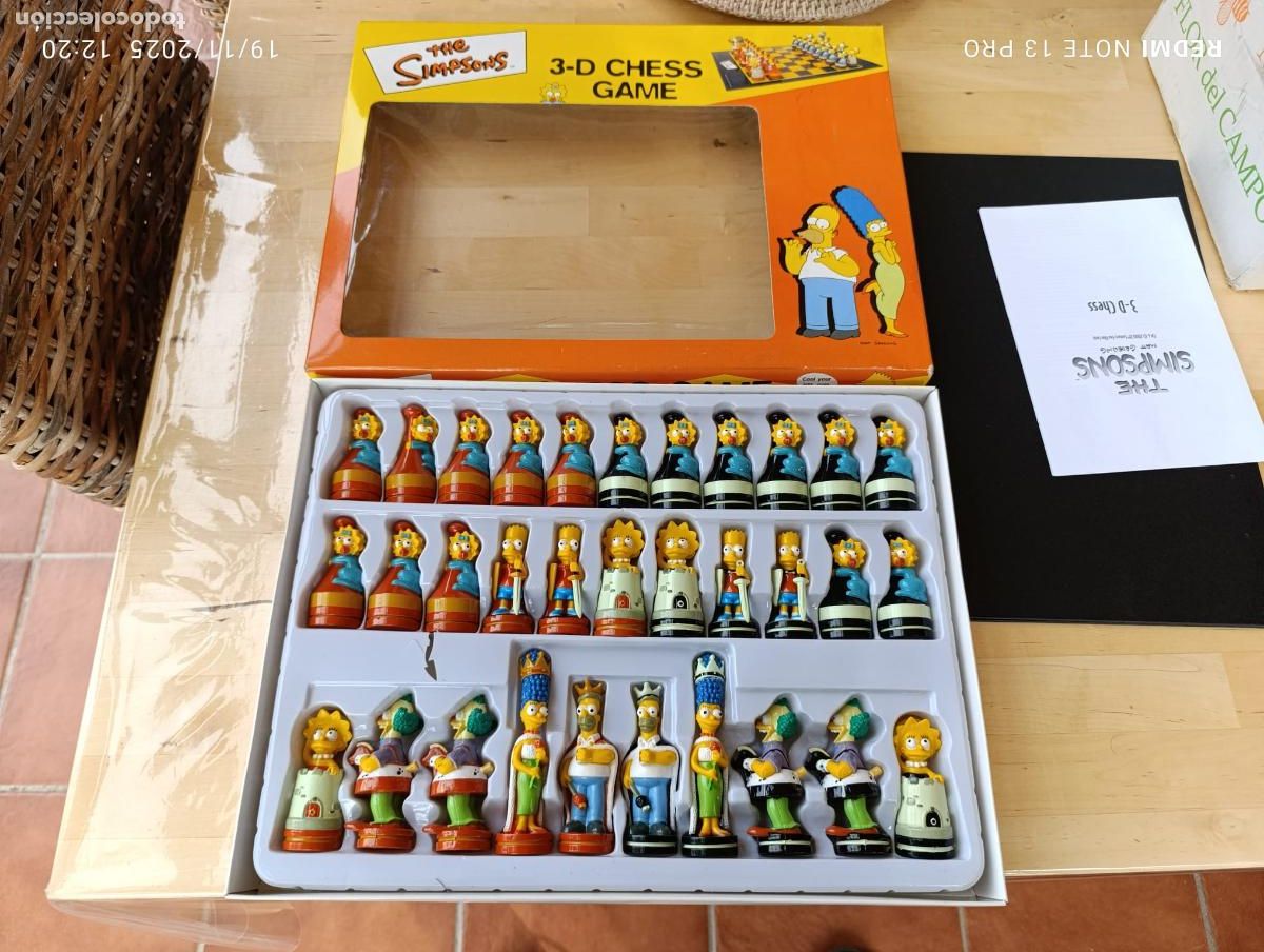 Juegos de mesa: SIMPSONS 3D chess Game ajedrez completo. - Foto 3