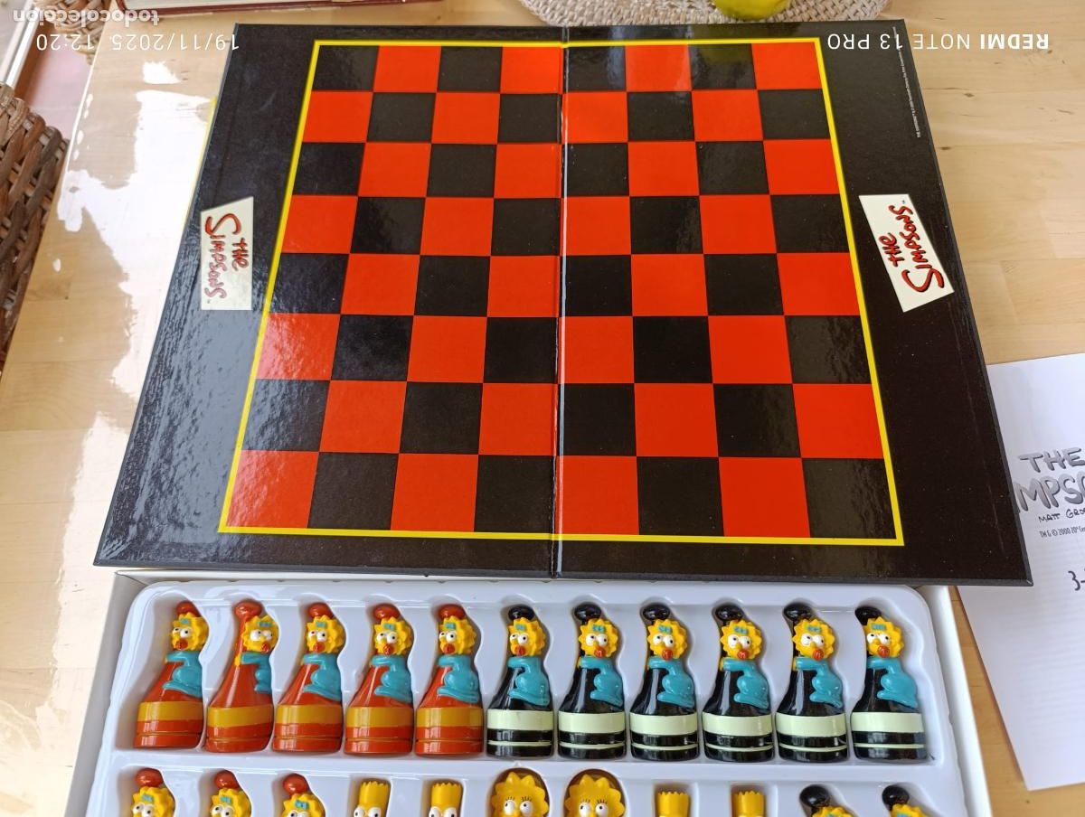 Juegos de mesa: SIMPSONS 3D chess Game ajedrez completo. - Foto 1