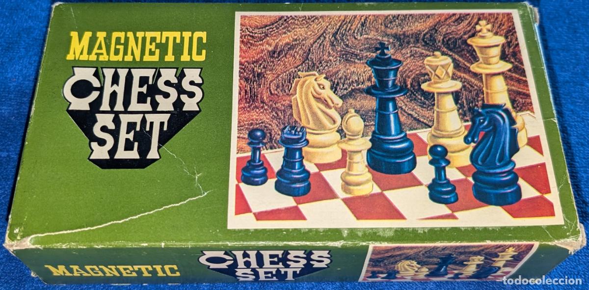 Juegos de mesa: Ajedrez m&aacute;gn&eacute;rico con estuche original - Foto 2