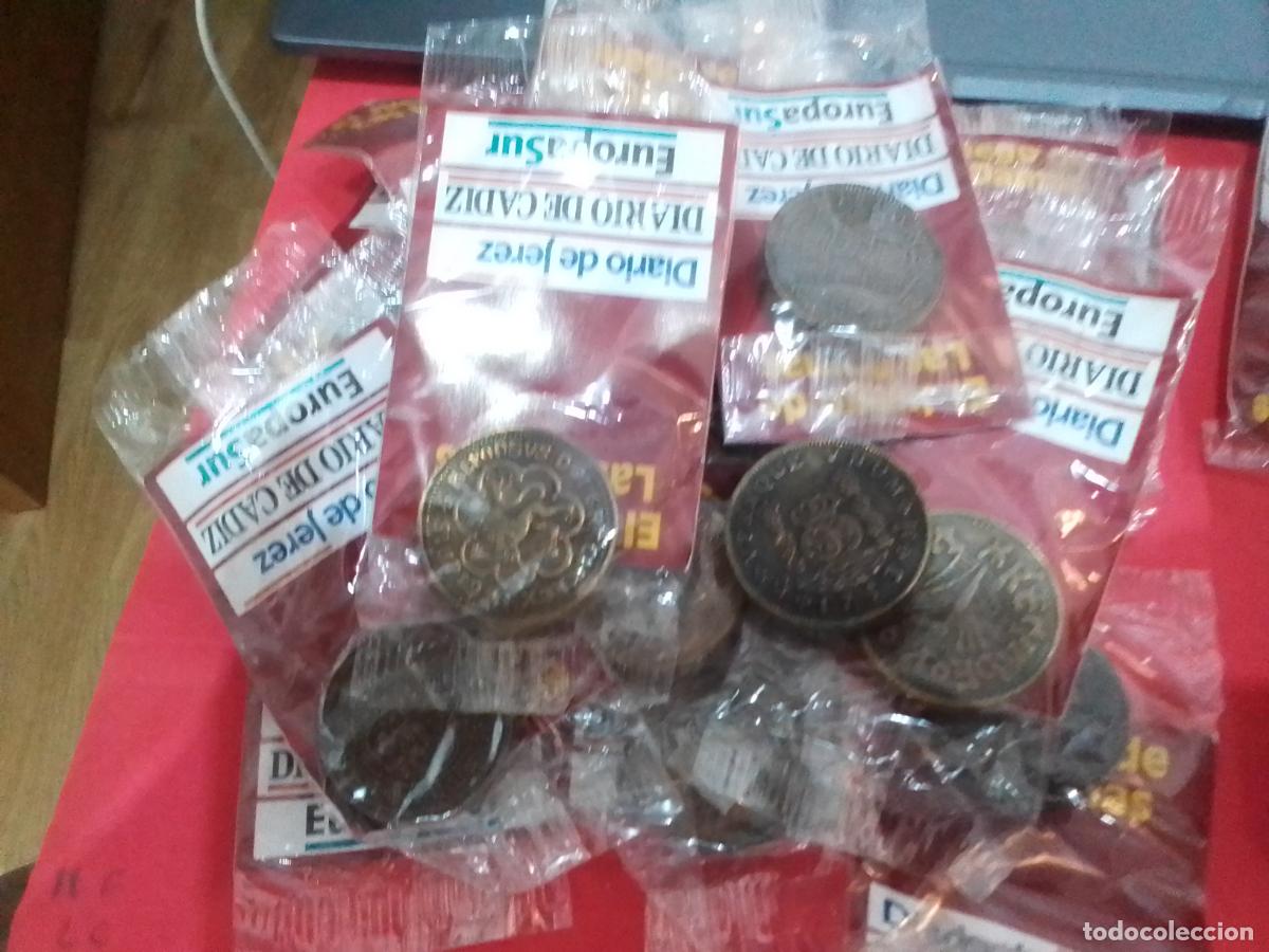 Juegos de mesa: 32 FIGURAS DE DAMAS DE AJEDREZ LANZADAS POR EL EUROPASUR