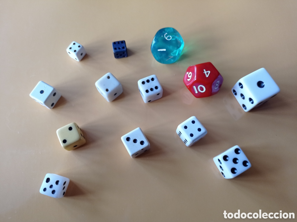 Juegos de mesa: Peque&ntilde;a colecci&oacute;n de dados variados - Foto 1