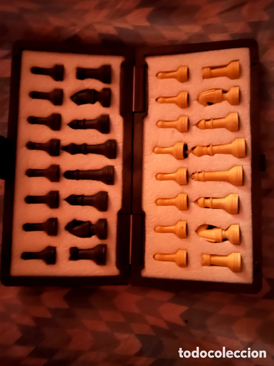 Juegos de mesa: Ajedrez peque&ntilde;o antiguo - Foto 1