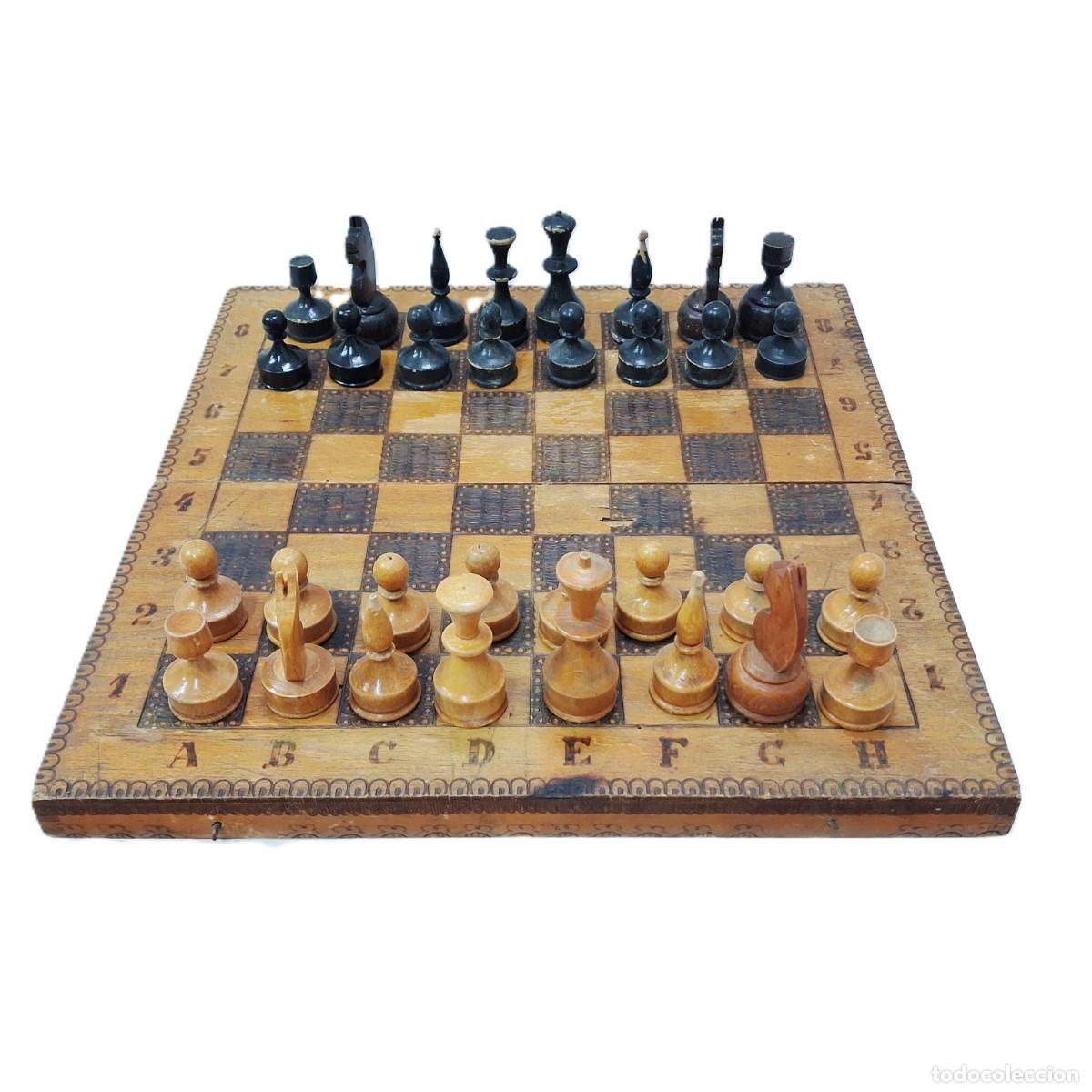 Juegos de mesa: Juego de ajedrez vintage &ndash; tablero 34&times;34 cm &ndash; madera &ndash; completo con piezas