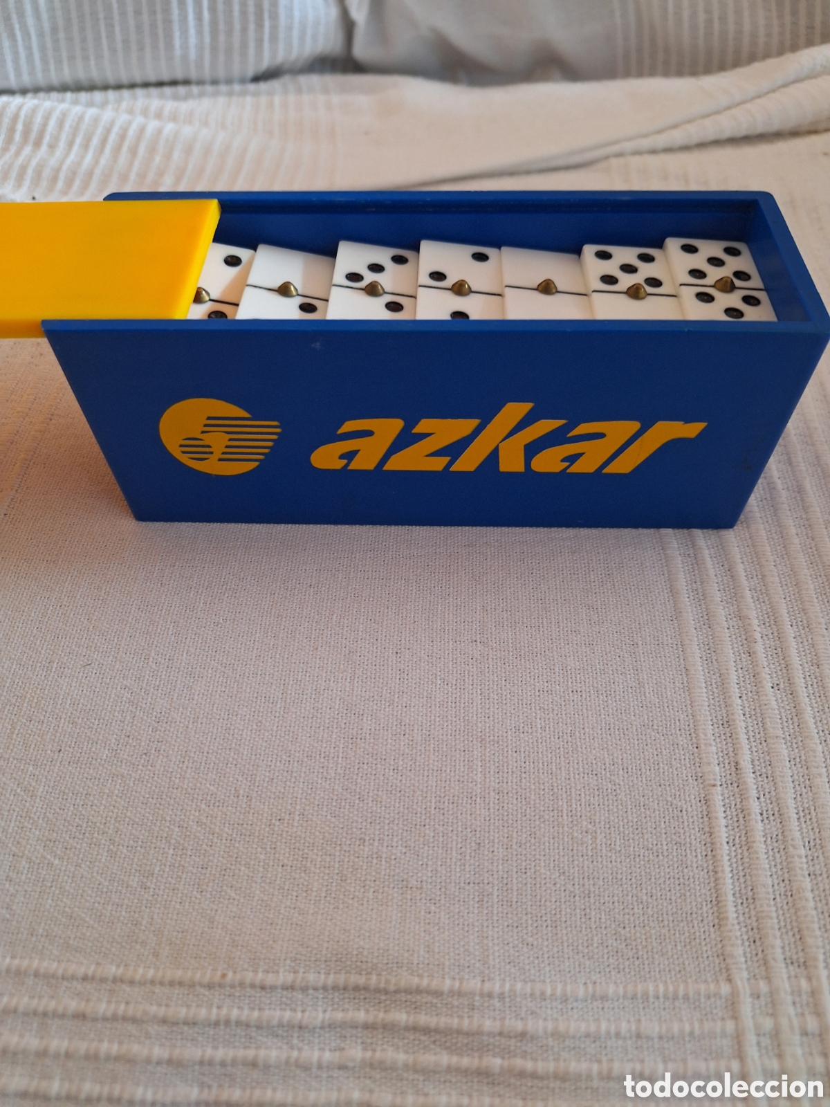 Juegos de mesa: Juego domino.........