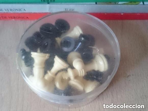 Juegos de mesa: PIEZAS DE AJEDREZ CON SU CAJA - TAMA&Ntilde;O PEQUE&Ntilde;O