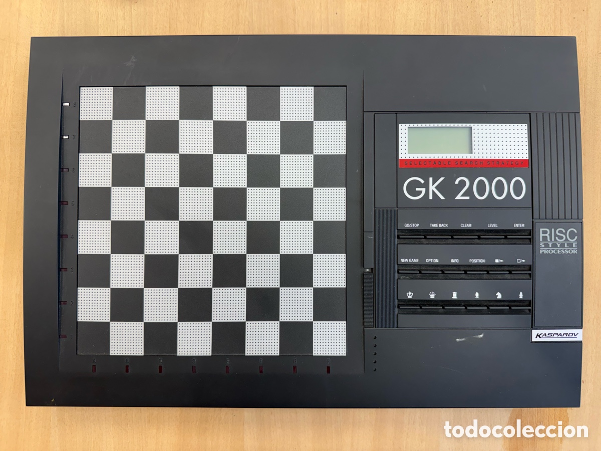 Juegos de mesa: Ajedrez electr&oacute;nico Kasparov GK2000 - Foto 1