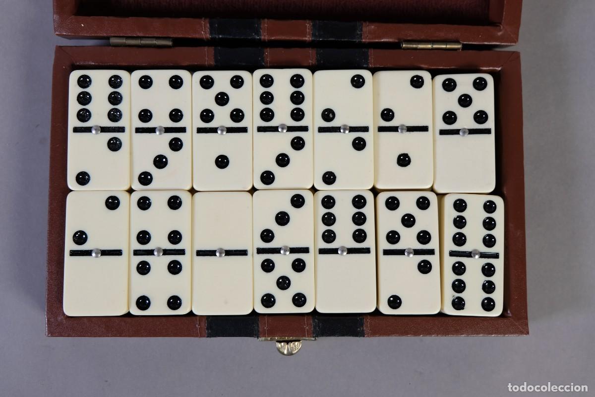Juegos de mesa: DOMIN&Oacute; COMPLETO - CON ESTUCHE ORIGINAL - Foto 2