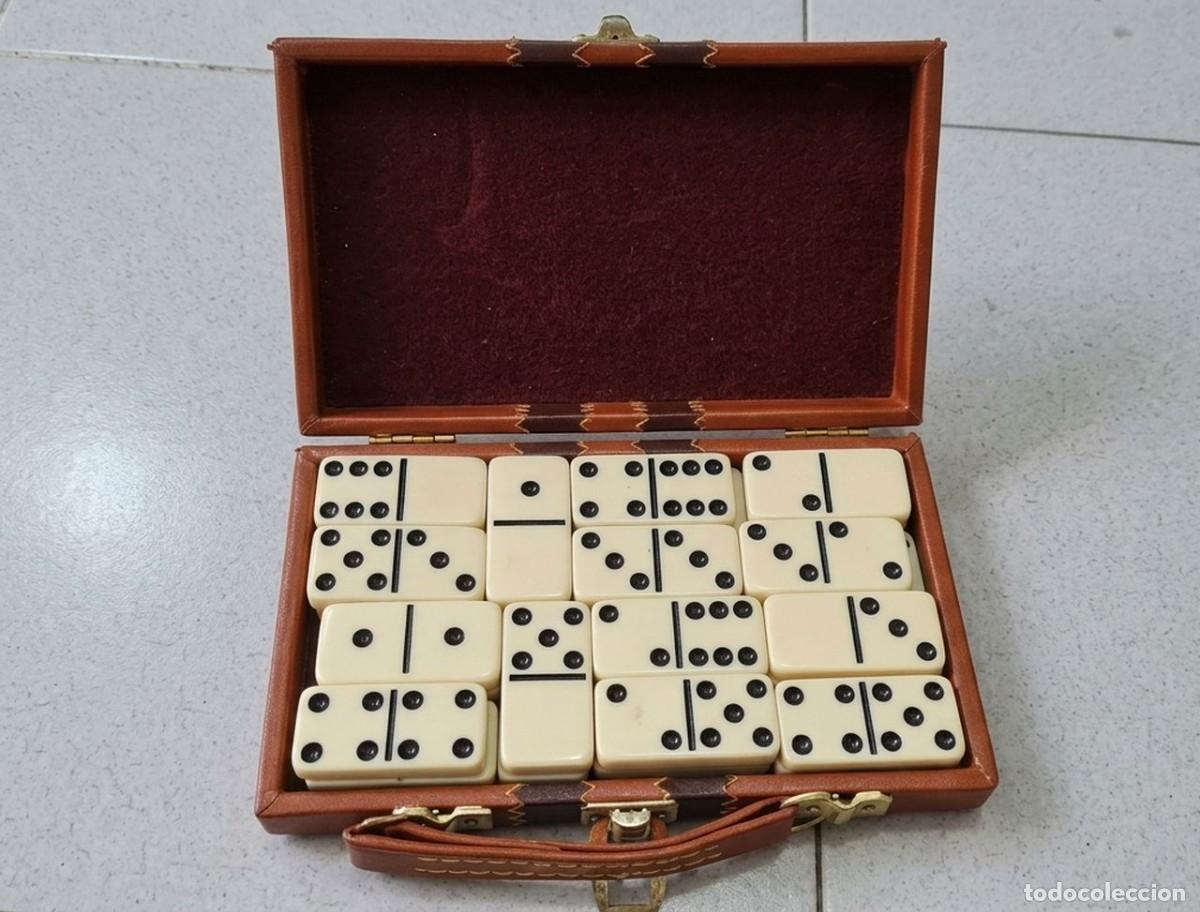 Jeux de table: Domin&oacute; en Estuche simil piel con publicidad Banco Hipotecario