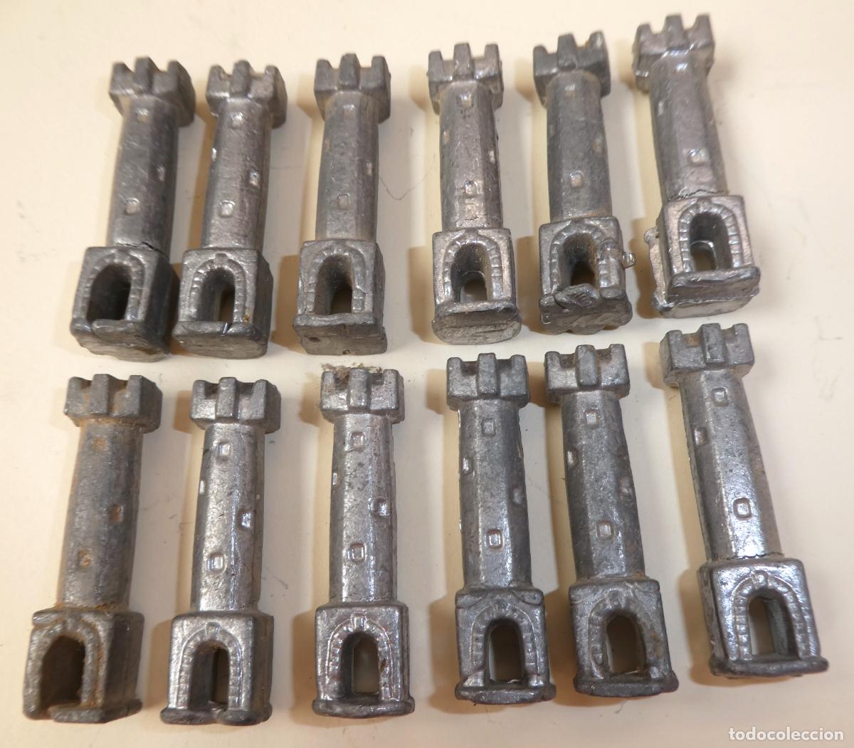 Juegos de mesa: 12 Torres de plomo para ajedrez y para pintar, miden 5X1,5 cm