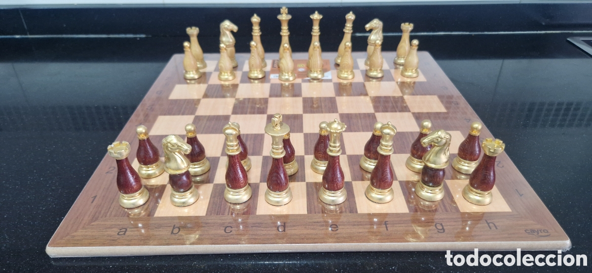 Juegos de mesa: Ajedrez vintage madera y metal