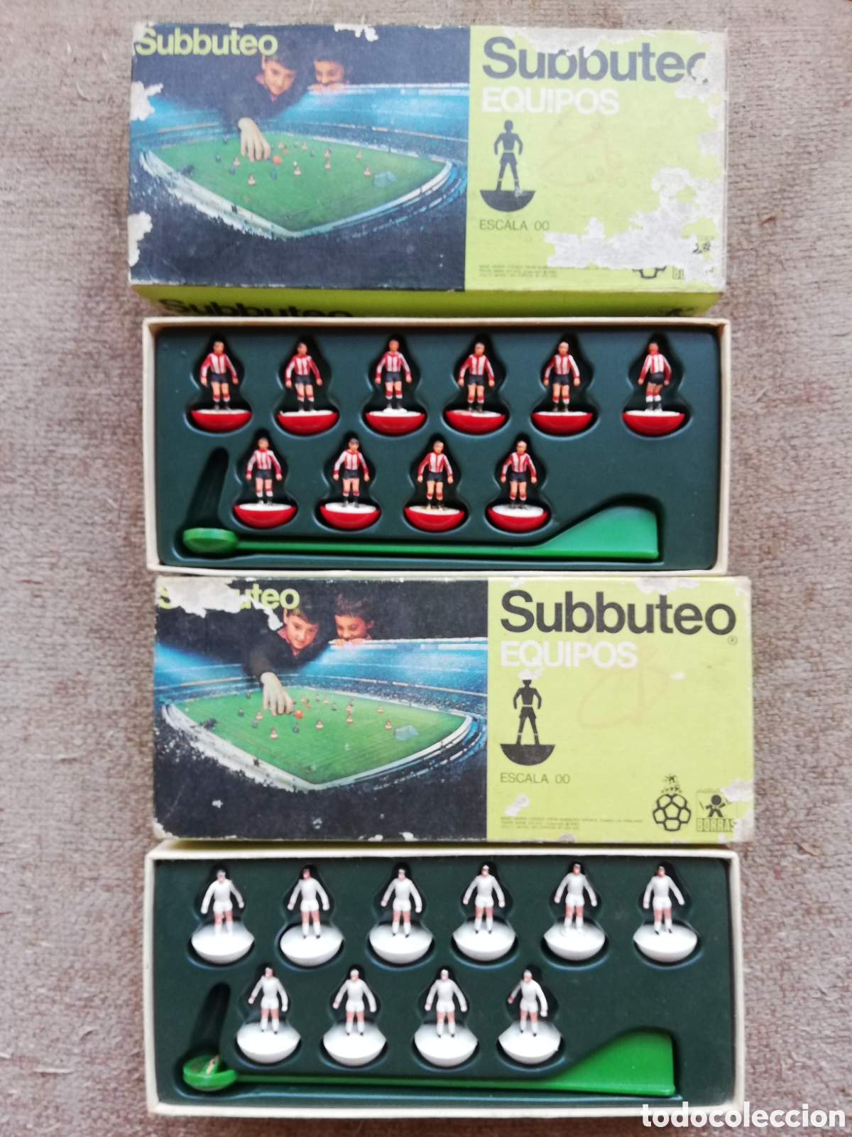 Juegos de mesa: Lote Subbuteo. Equipos Real Madrid y Atletic de Bilbao. 2 cajas. A&ntilde;os 80. Borras.