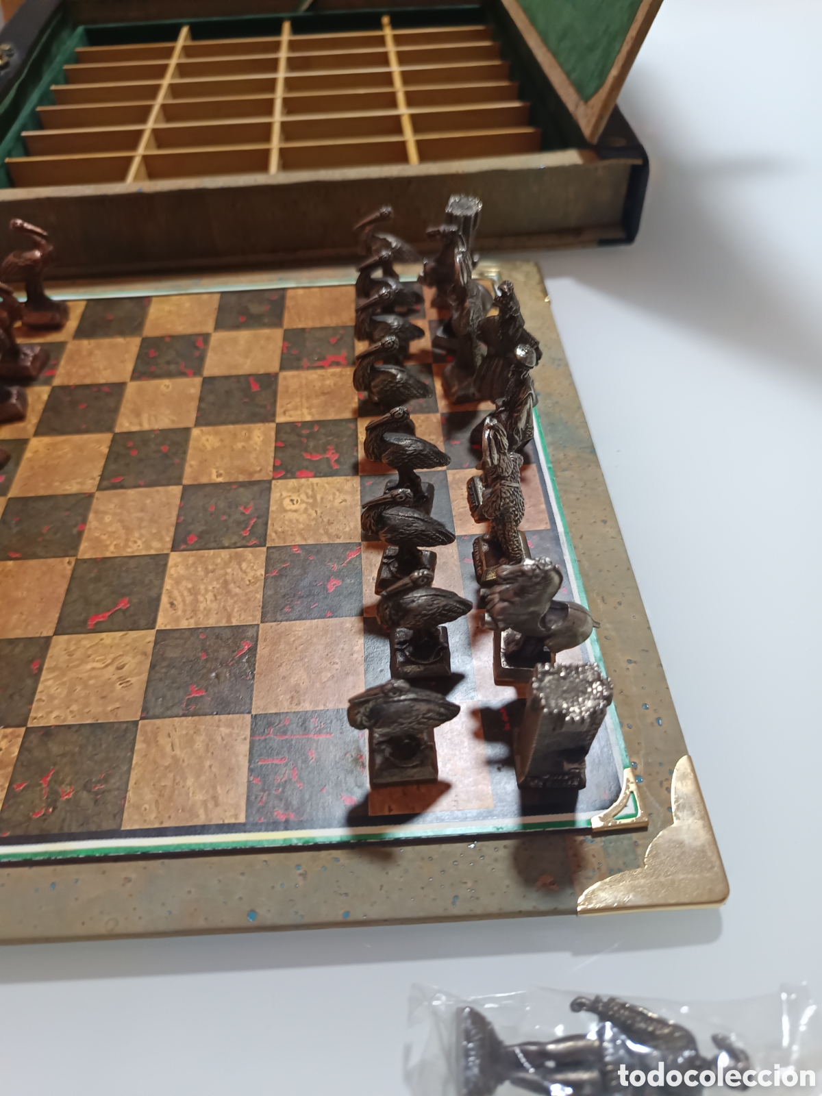 Juegos de mesa: Ajedrez con s&iacute;mbolos extreme&ntilde;os - Foto 8
