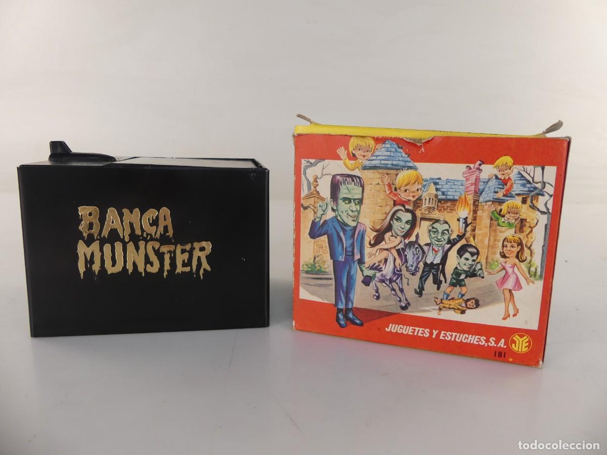 Juegos de mesa: JUEGO DE AJEDREZ TABLA Y FIGURAS DE CRISTAL CON CAJA